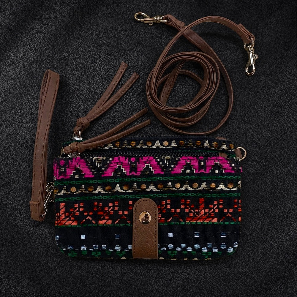 Boho Woven Geometric 3 Pocket Crossbody Wristlet Bag Black Pink Brown Pouch